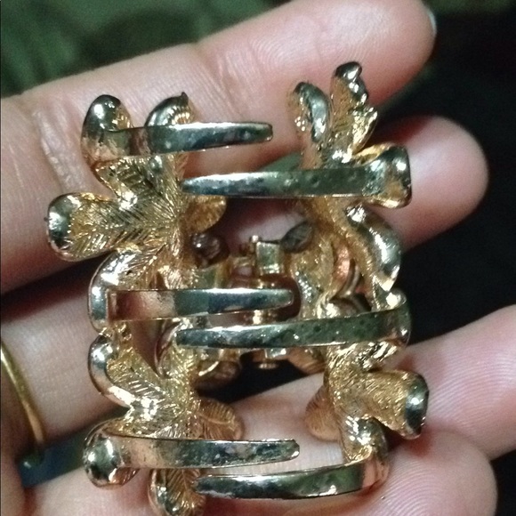 Rhinestones butterfly gold metal clip - Picture 4 of 4